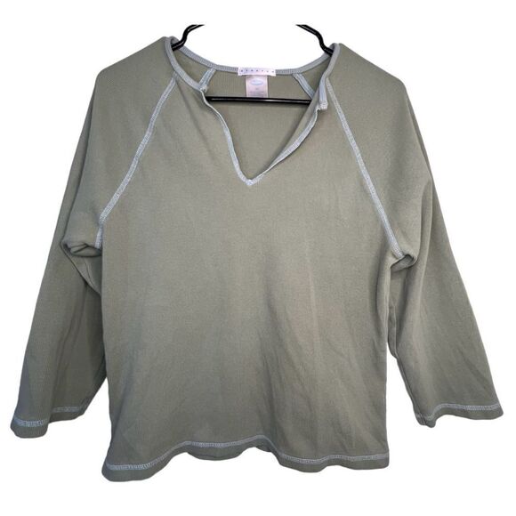 Old Navy Sage Green V-Neck Basic Long Sleeve Thermal T-Shirt - Picture 1 of 3